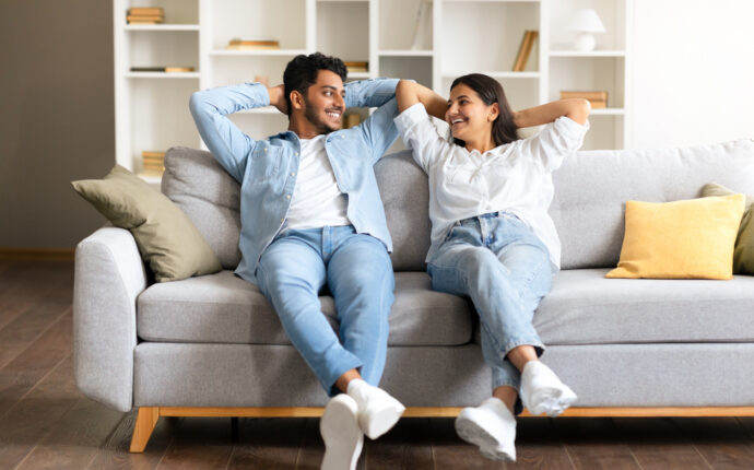 Contentment vs. Consumerism: Finding Joy in Financial Simplicity